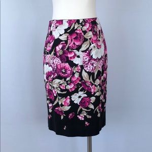 WHBM Floral Print Stretch Pencil Skirt Size 4